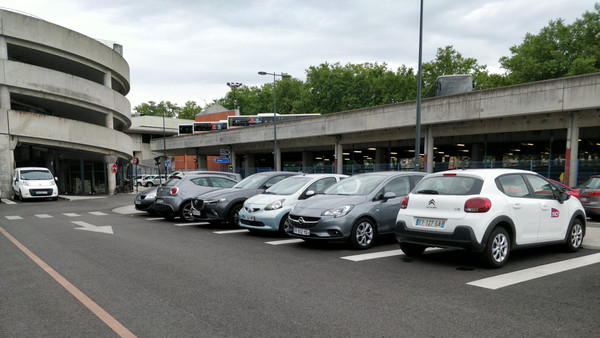 Shitty parking